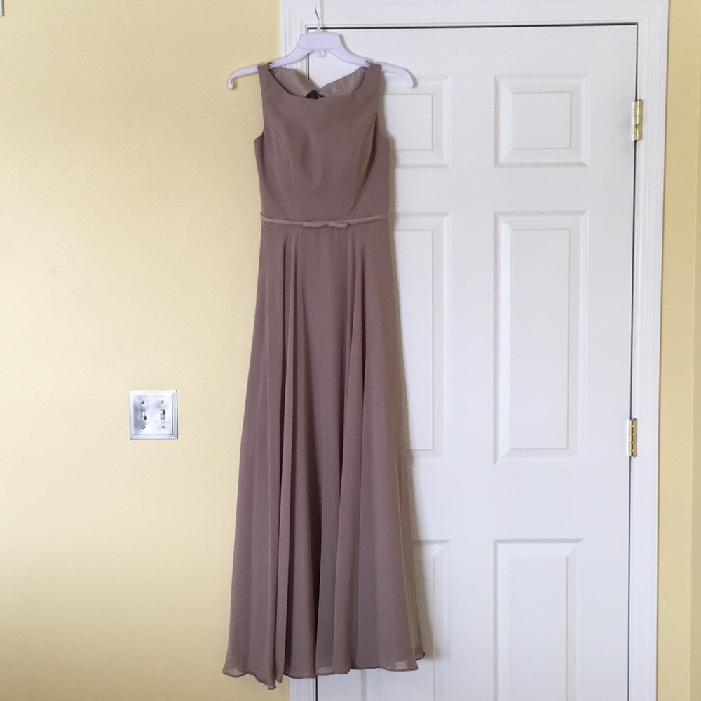 Alfred Angelo, size 2, opened back dress